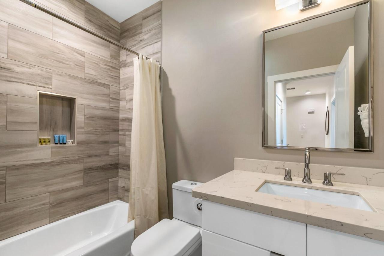 Modern 4Br Townhouse In Bienville Villas New Orleans Buitenkant foto